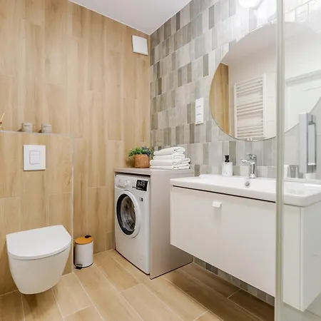 F210 - Basen Fitnes Bawialnia Parking W Cenie -polanki Aqua -holiday Apartament *